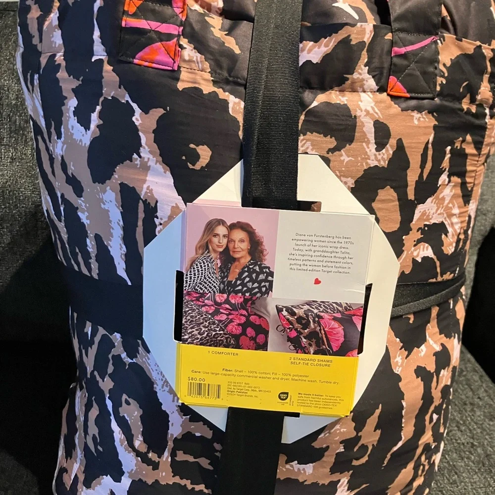 Leopard/Geranium Leaf Reversible Comforter - DVF for Target
